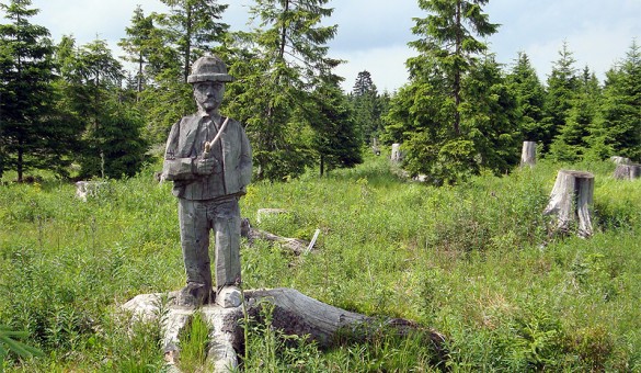 Holzskulptur